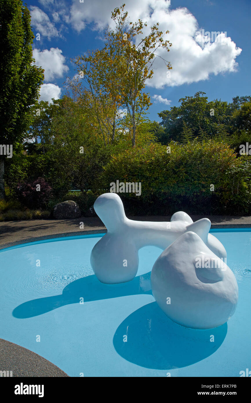 Sculpture and pond, American Modernist Garden, Hamilton Gardens