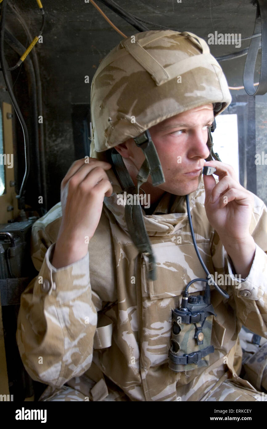 British Forces in Iraq. A member of the 1st Battalion Devonshire and Dorset Light Infantry on patrol near Basra, Southern Iraq. Credit: Gary Calton / eyevine For further information please contact eyevine tel: +44 (0) 20 8709 8709 e-mail: info@eyevine.com www.eyevine.com Credit: Gary Calton / eyevine For further information please contact eyevine tel: +44 (0) 20 8709 8709 e-mail: info@eyevine.com www.eyevine.com Stock Photo