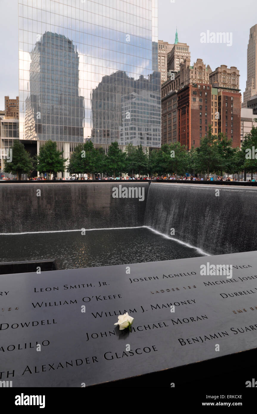 9 11 memorial plaque hi-res stock photography and images - Alamy