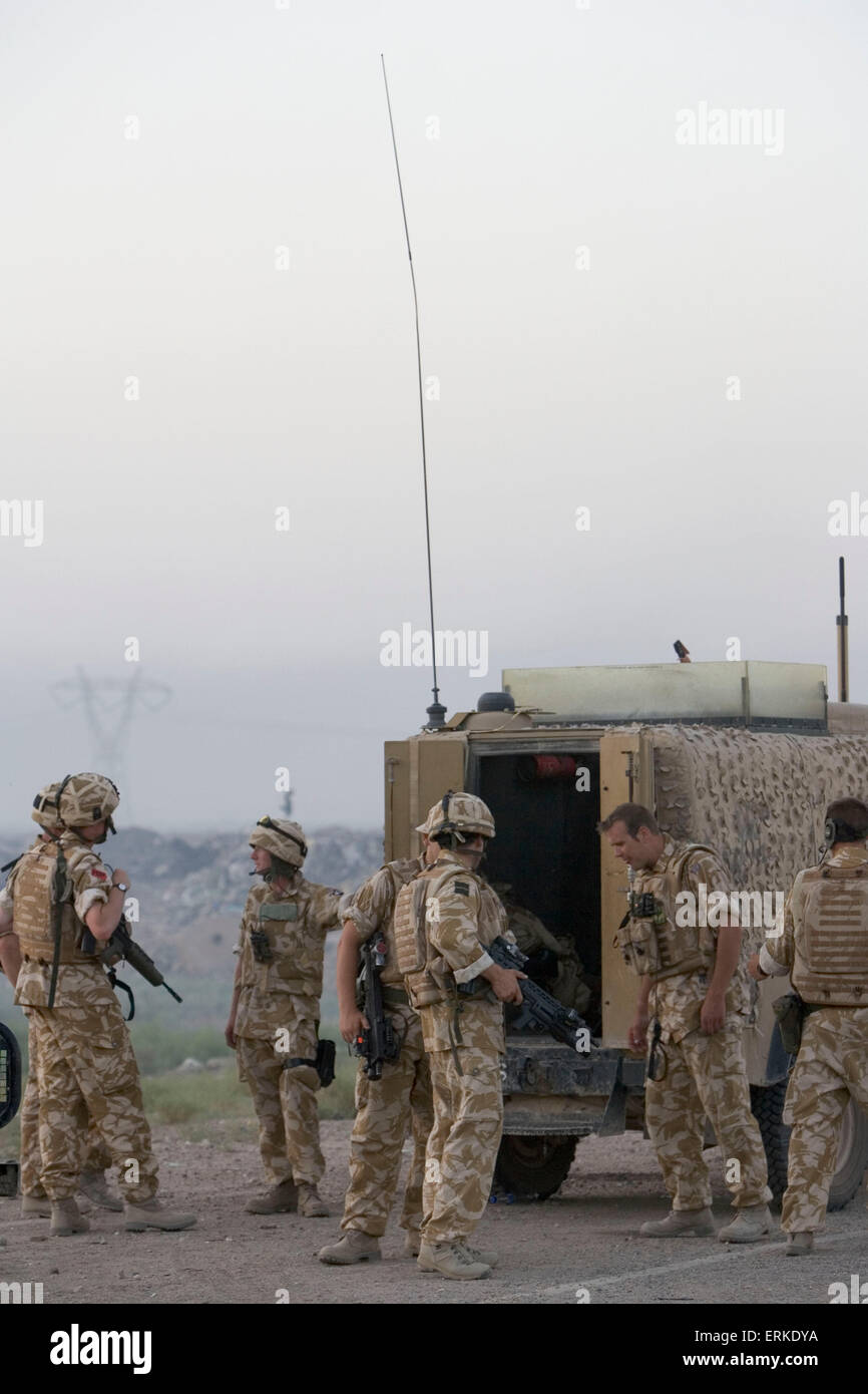 Members of the 1st Battalion Devonshire and Dorset Light Infantry on patrol near Basra, Southern Iraq. Credit: Gary Calton / eyevine For further information please contact eyevine tel: +44 (0) 20 8709 8709 e-mail: info@eyevine.com www.eyevine.com Credit: Gary Calton / eyevine For further information please contact eyevine tel: +44 (0) 20 8709 8709 e-mail: info@eyevine.com www.eyevine.com Stock Photo