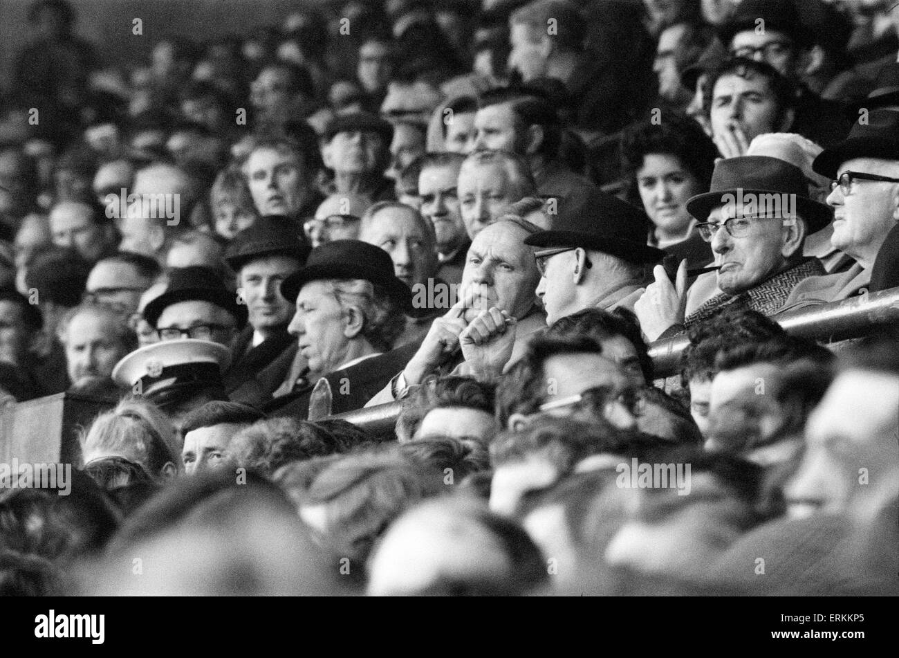 Liverpool manager Bill Shankly watching a game in the stands, April 1971. Stock Photo