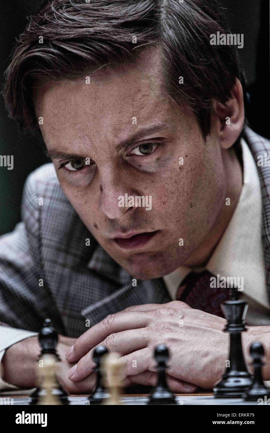 Pawn sacrifice hi-res stock photography and images - Alamy