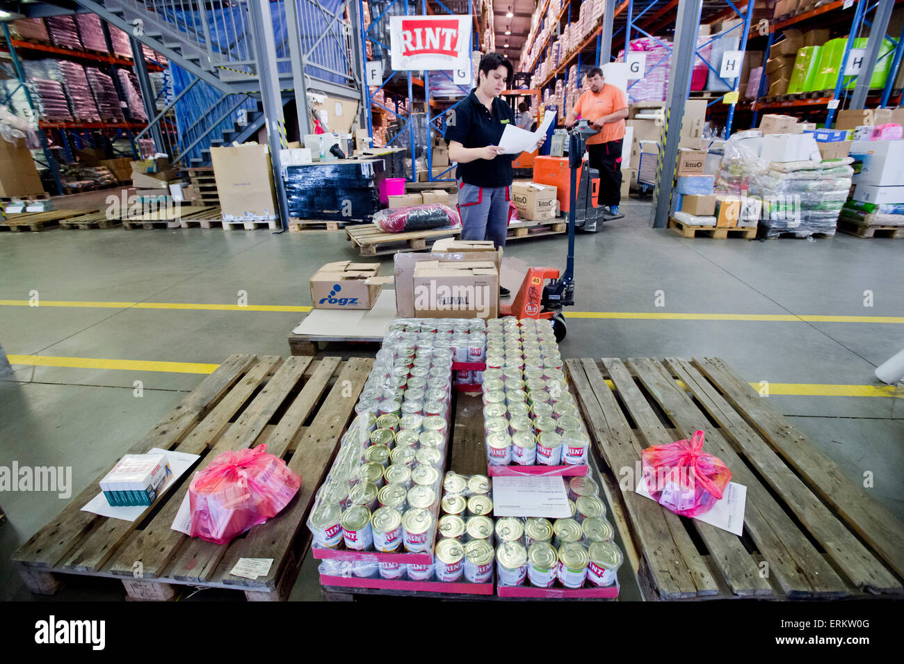 Podebrady, Czech Republic. 3rd June, 2015. Czech wholesale pet supplies