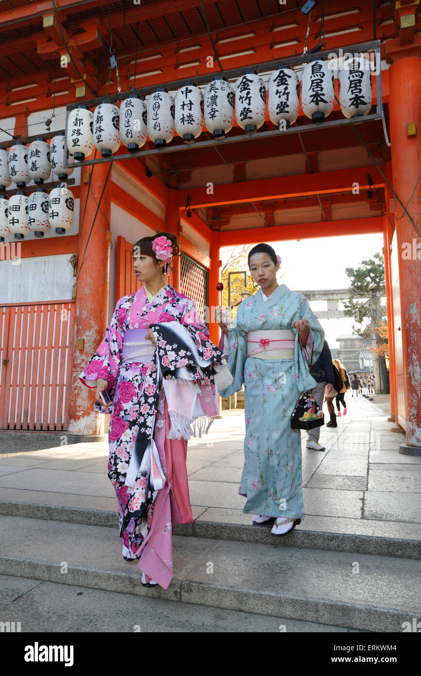 Young Japanese girls in traditional kimonos, Yasaka Shrine, Kyoto, Japan, Asia Stock Photo