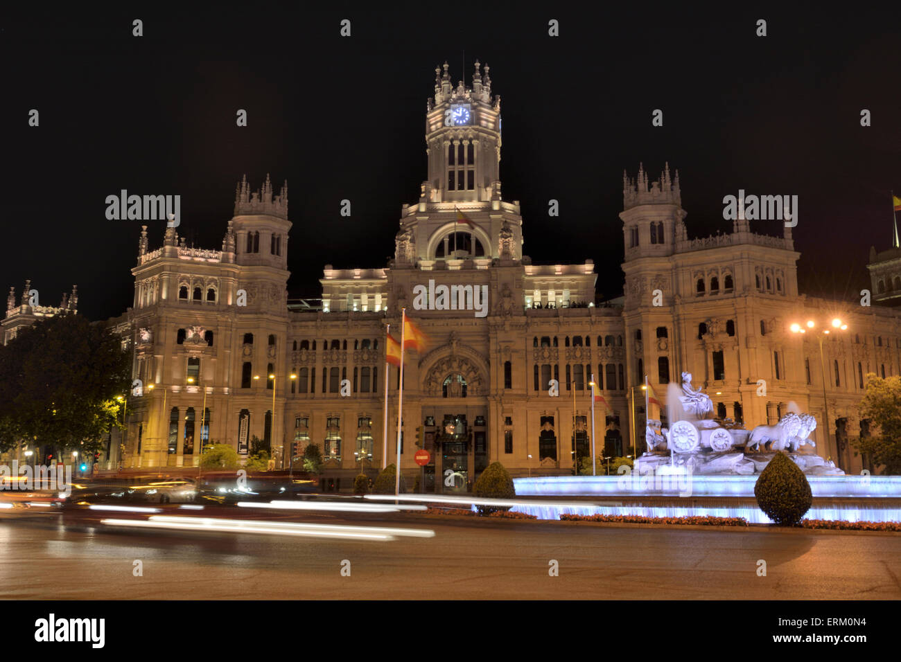 Plaza de Cibeles with Oficina de Correos in background, Madrid, Spain Stock Photo