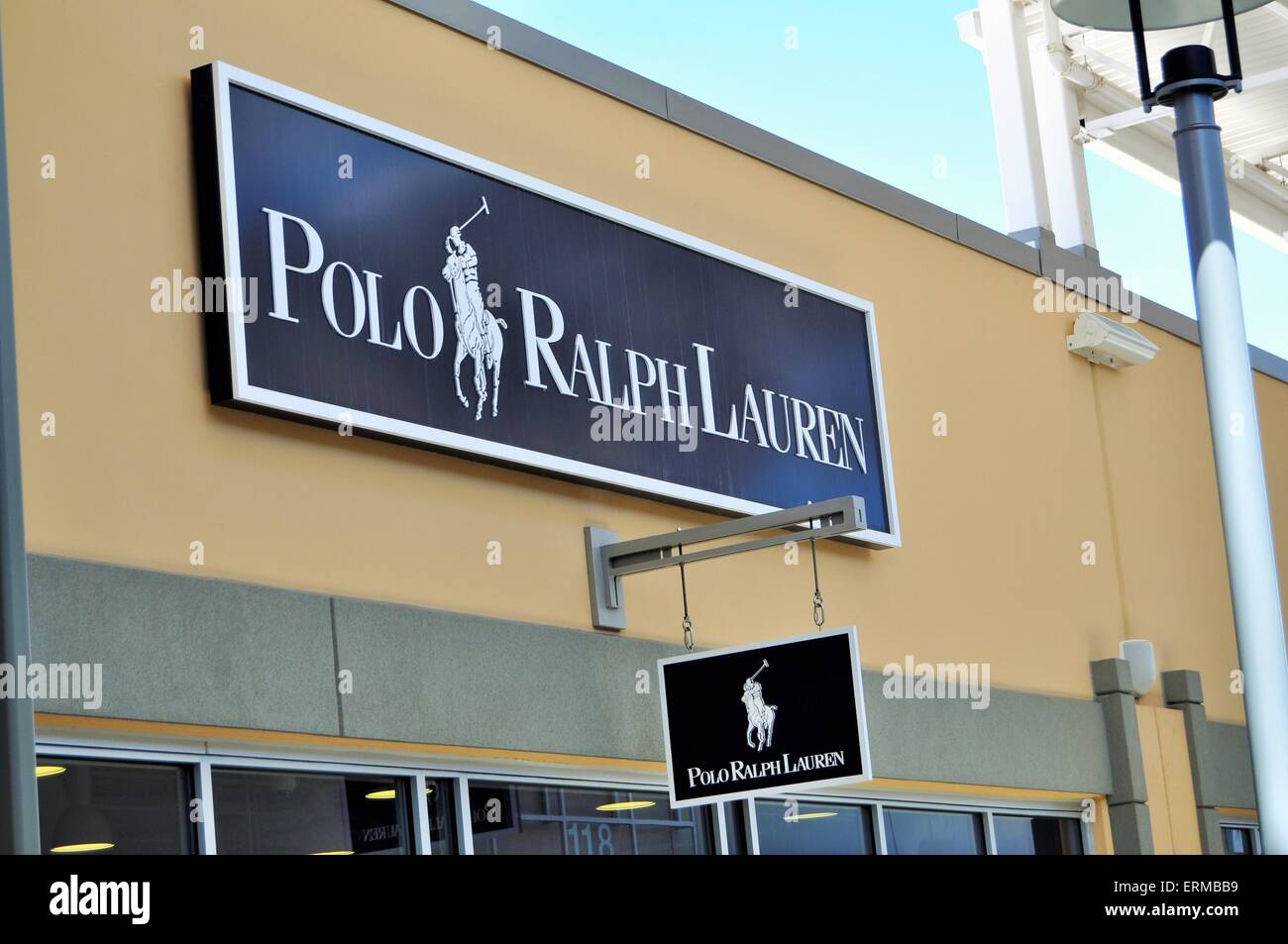 Ralph lauren store interior hi-res stock photography and images - Alamy