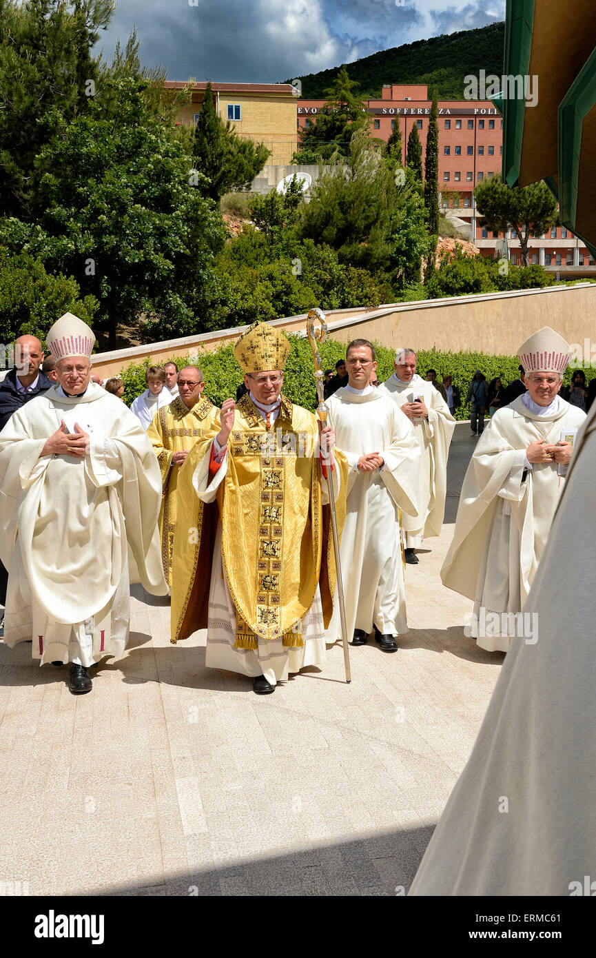 Apulia, San Giovanni Rotondo, Eucharistic Celebration  for the permanent exposition of the body of St. Pio 01st June 2013 Stock Photo