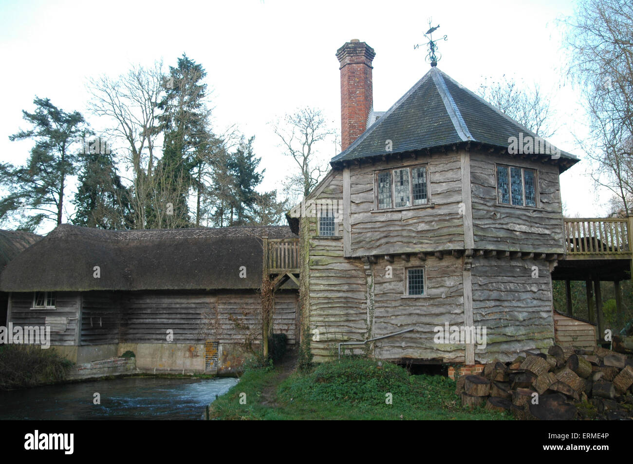 River test fishing cottage hires stock photography and images Alamy