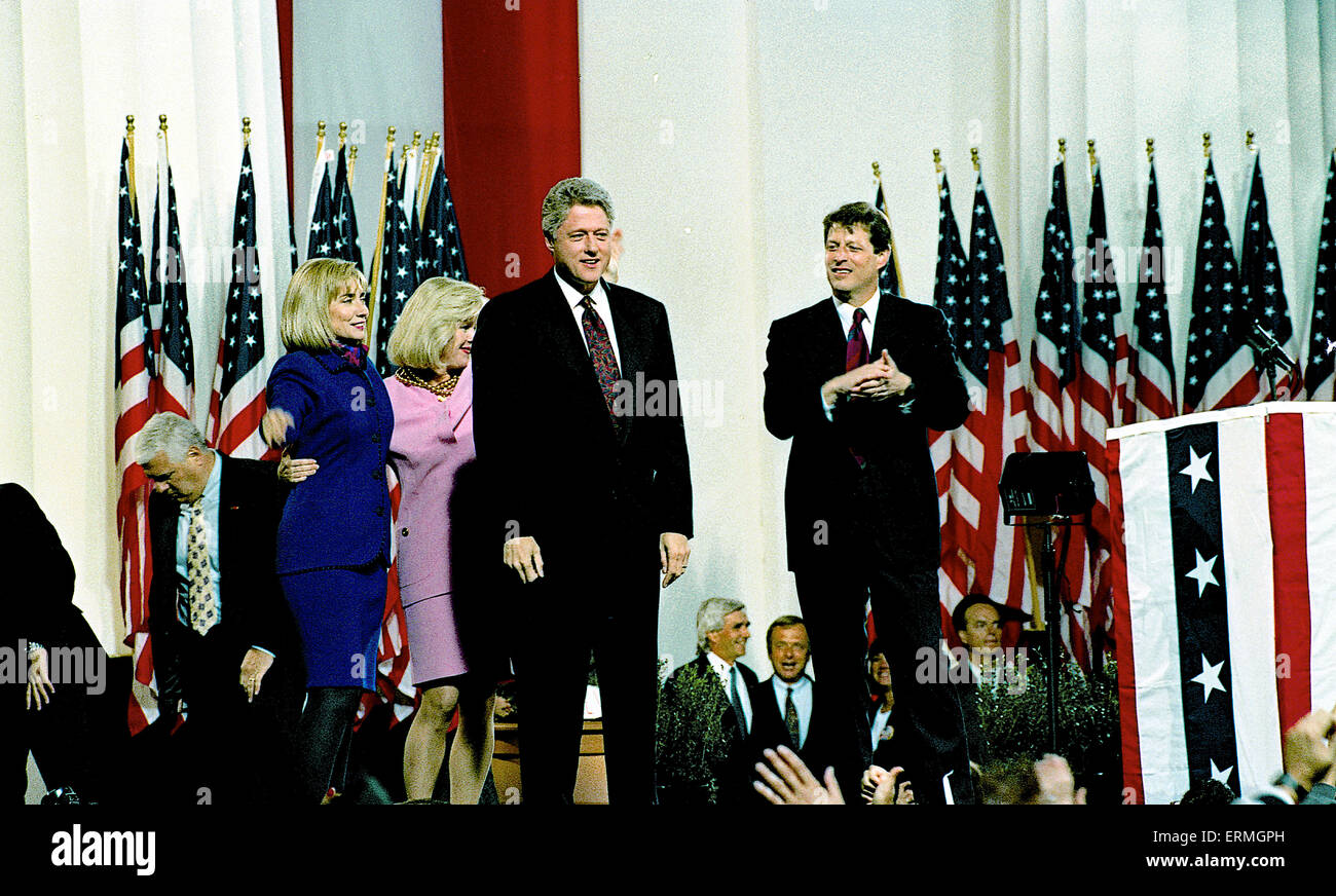 Little Rock, Arkansas. 11-3-1992 President -Elect William Jefferson Clinton and Vice-President-Elect Albert Gore Jr. and their families at the  election night victory celebration on the courthouse steps in Little Rock.  Clinton won the 1992 presidential election (43.0percent of the vote) against Republican incumbent George H. W. Bush (37.4percent of the vote) and billionaire populist Ross Perot, who ran as an independent (18.9percent of the vote) on a platform focusing on domestic issues; a significant part of Clinton's success was Bush's steep decline in public approval. Clinton's election Stock Photo