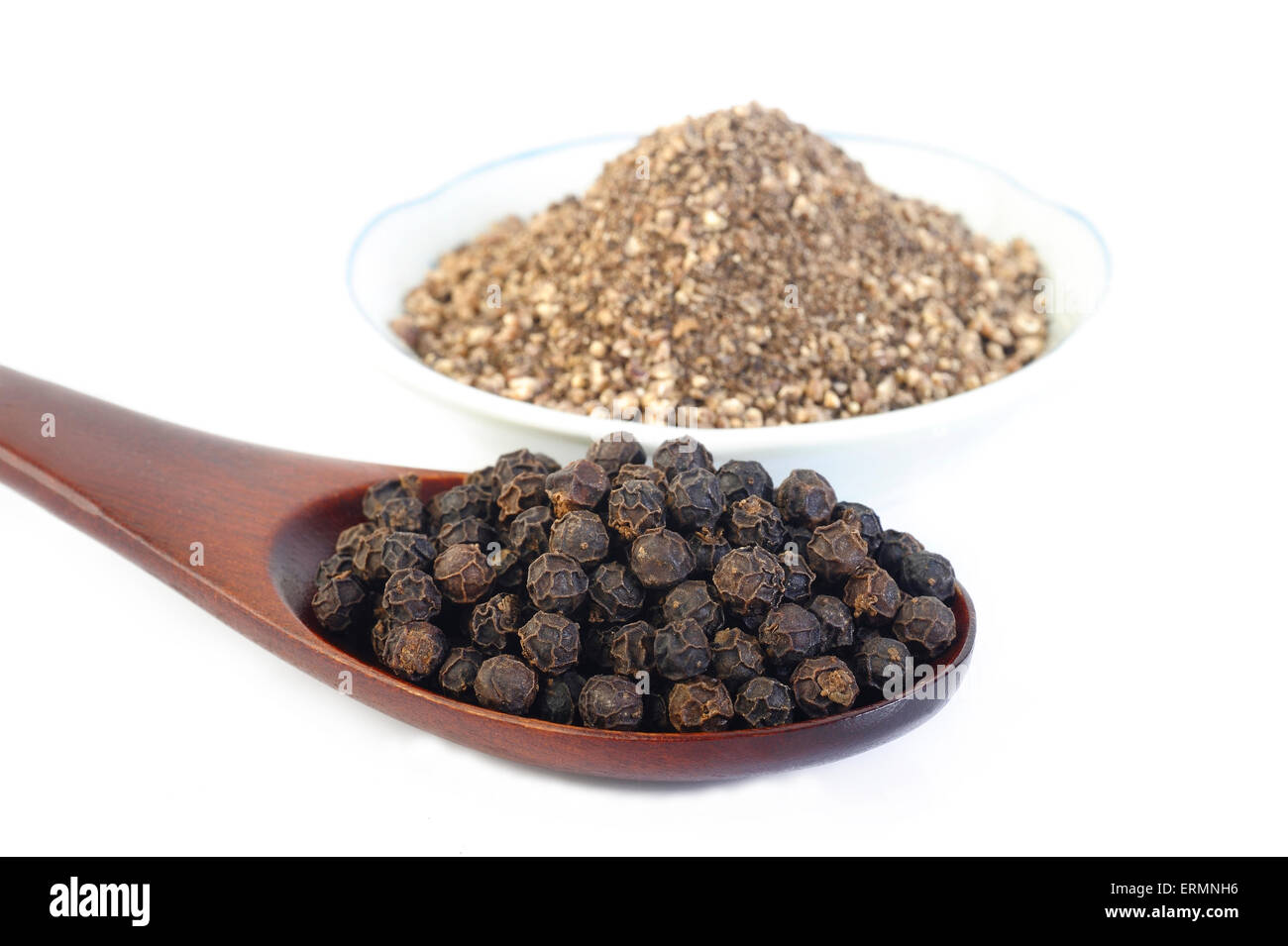 black pepper and black pepper powder Stock Photo Alamy