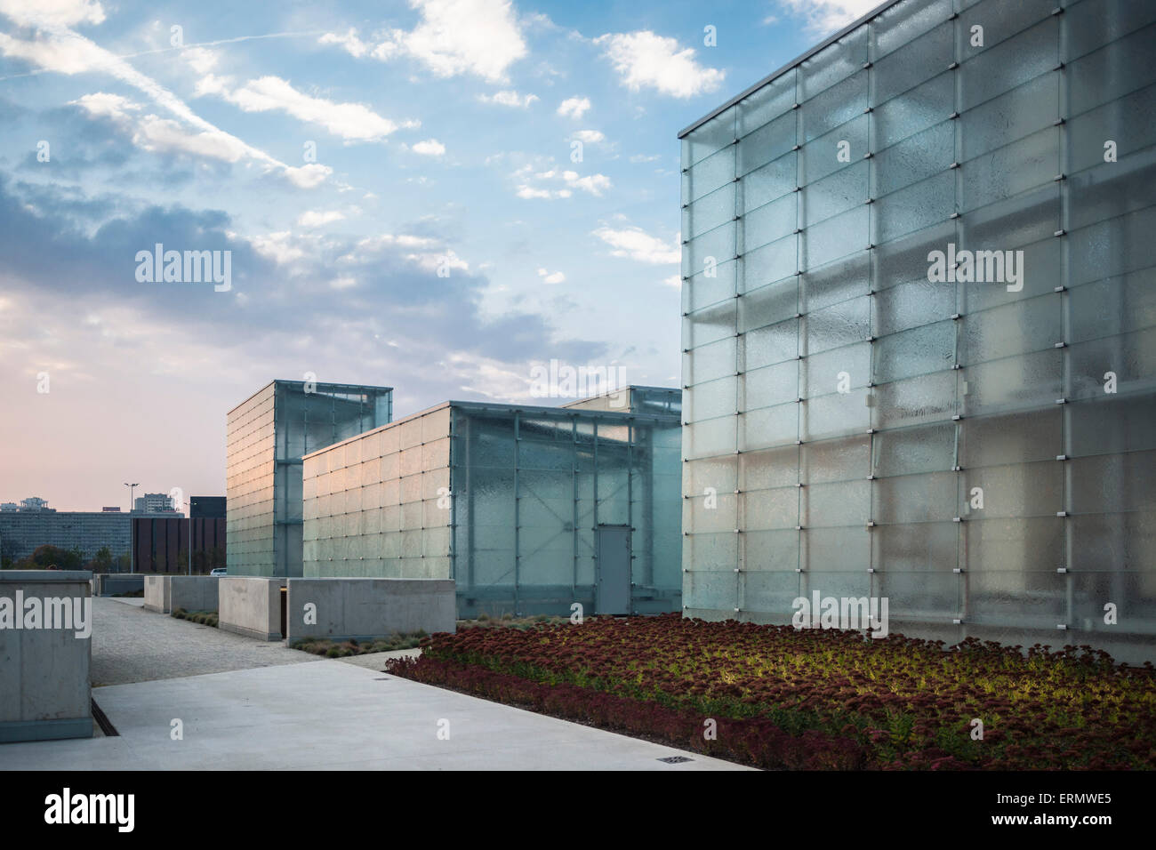 Detail of translucent glass facades. Silesian Museum, Katowice, Poland. Architect: Riegler Riewe Architekten , 2014. Stock Photo