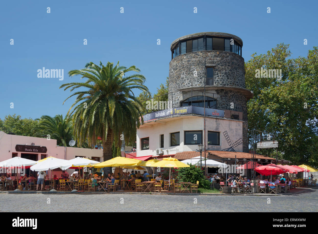 People enjoying lunch El Torreon Restaurant historic colonial quarter