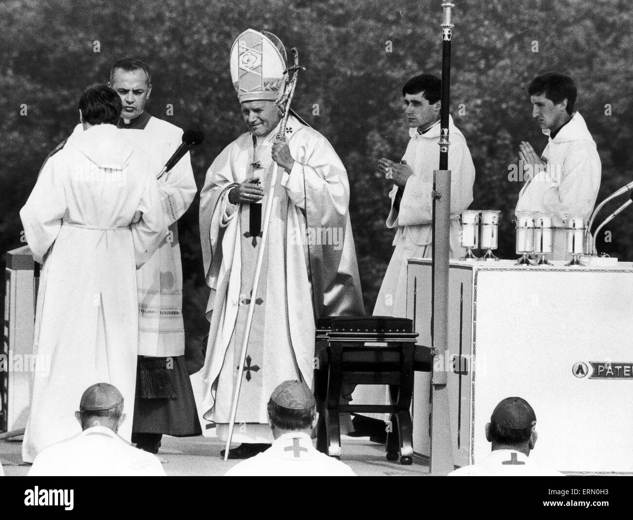 Pope John Paul II Mass at Heaton Park, Manchester, Monday 31st  May 1982. Stock Photo