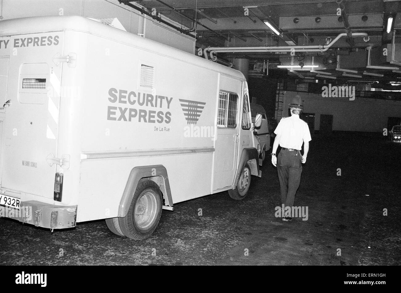 Armed Robbery committed at Daily Mirror Headquarters in Holborn, London, 31st May 1978. Two robbers attacked Security Express Van, stealing nearly £200,000. Shots fired, point blank range, cold blooded killing of Security Guard Tony Castra, married father aged 38 years old. Stock Photo