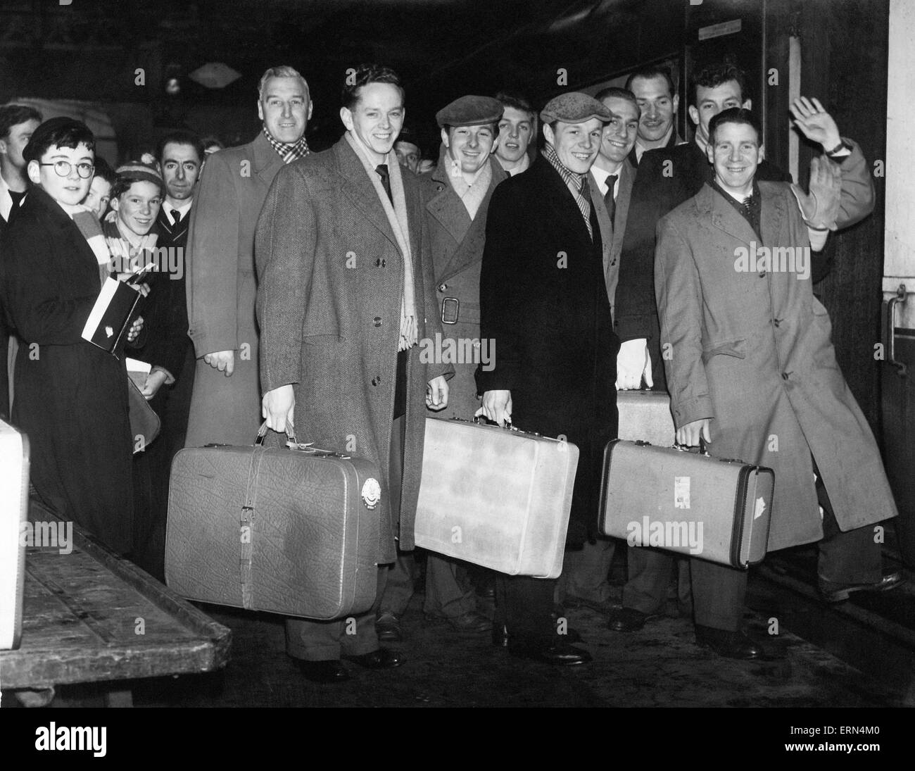 Birmingham City footballers at New Street Station as they leave to play two games in the North. 31st December 1956. Stock Photo