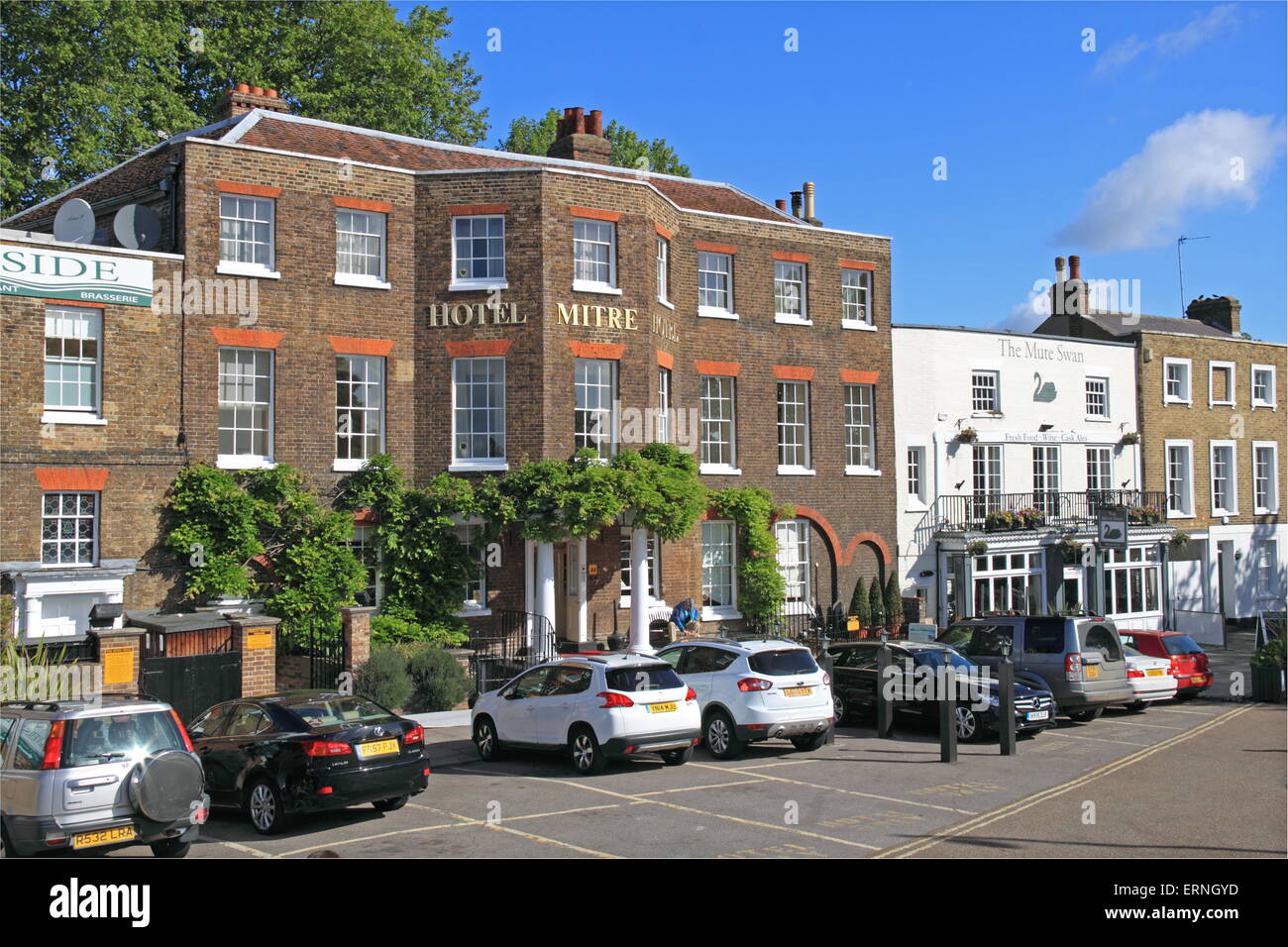 The mitre hampton court hires stock photography and images Alamy