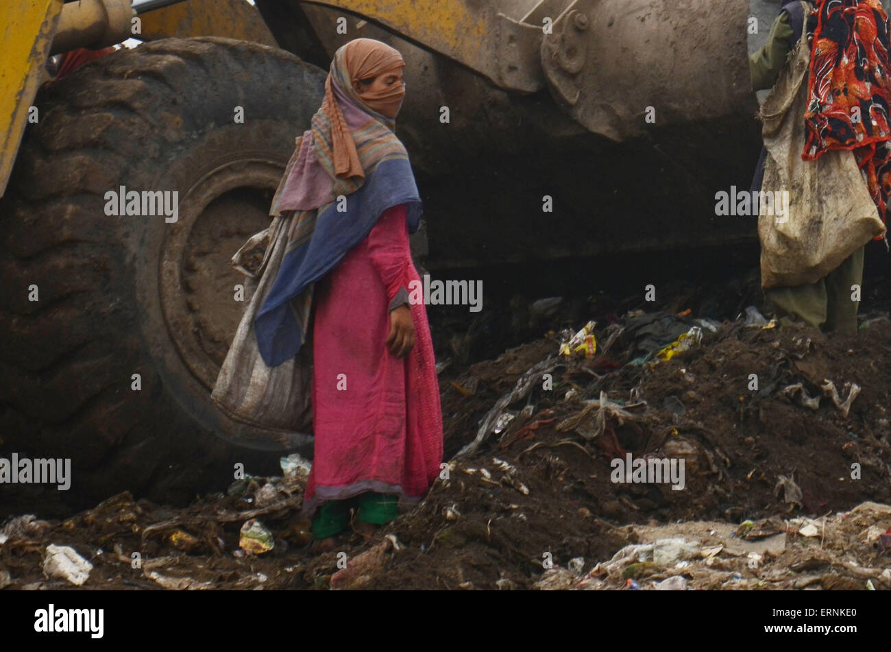 The Rag Picker High Resolution Stock Photography and Images Alamy
