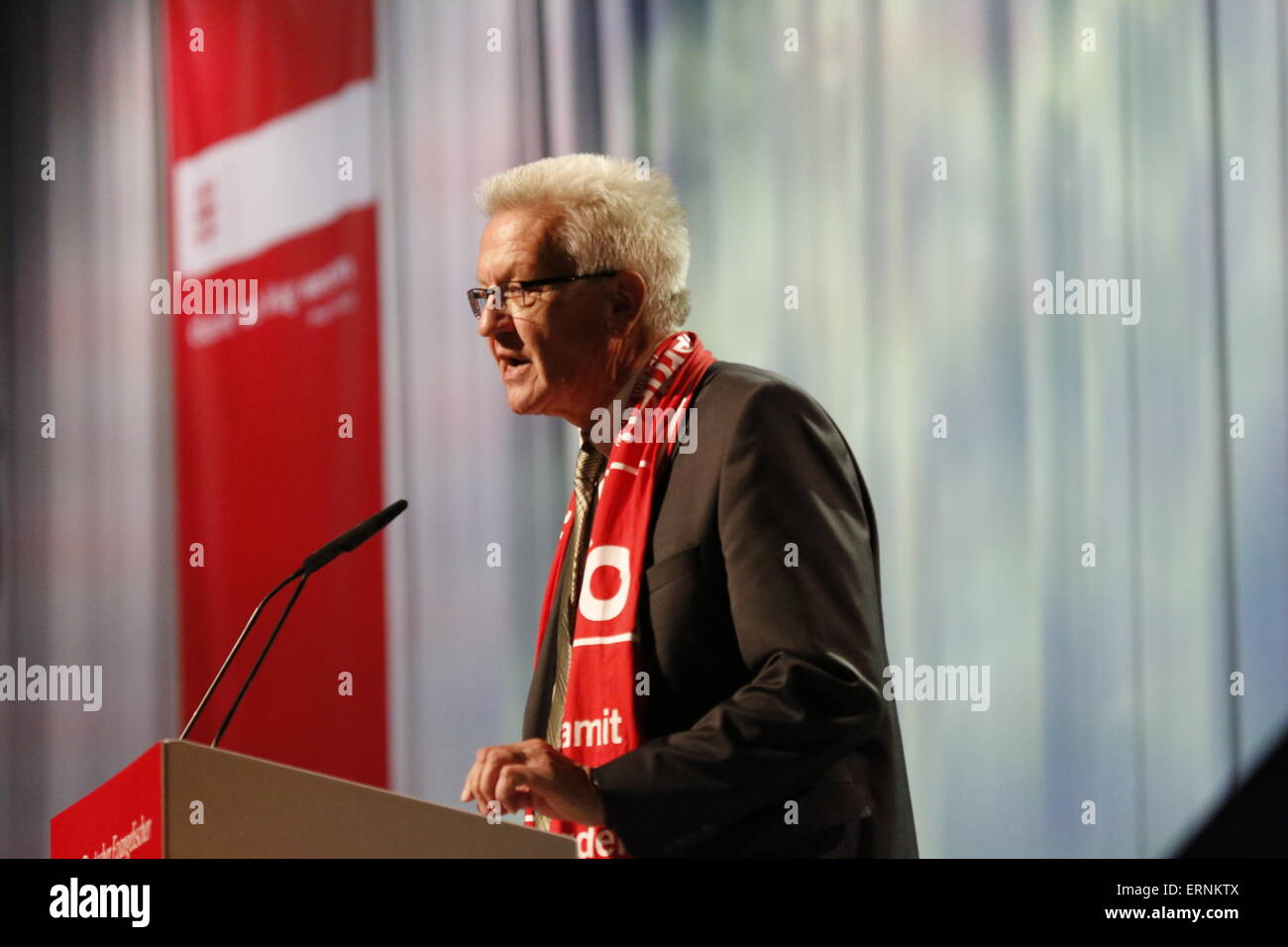 Stuttgart, Germany. 05th June, 2015. Winfried Kretschmann, the Minister-President of Baden-Württemberg, gives a Bible study at the 35th German Protestant Church Congress. The third day of the 35th Protestant Church Congress started with bible studies and political discussions. Music and events for children played an important part as well. Credit:  Michael Debets/Pacific Press/Alamy Live News Stock Photo
