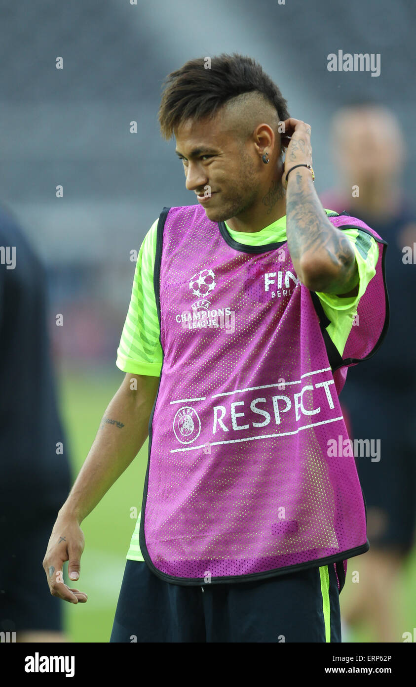 Berlin, Germany. 05th June, 2015. Neymar Jr. of FC Barcelona during the  final team training at the Olympiastadion in Berlin, Germany, 05 June 2015.  FC Barcelona will face Juventus FC in the