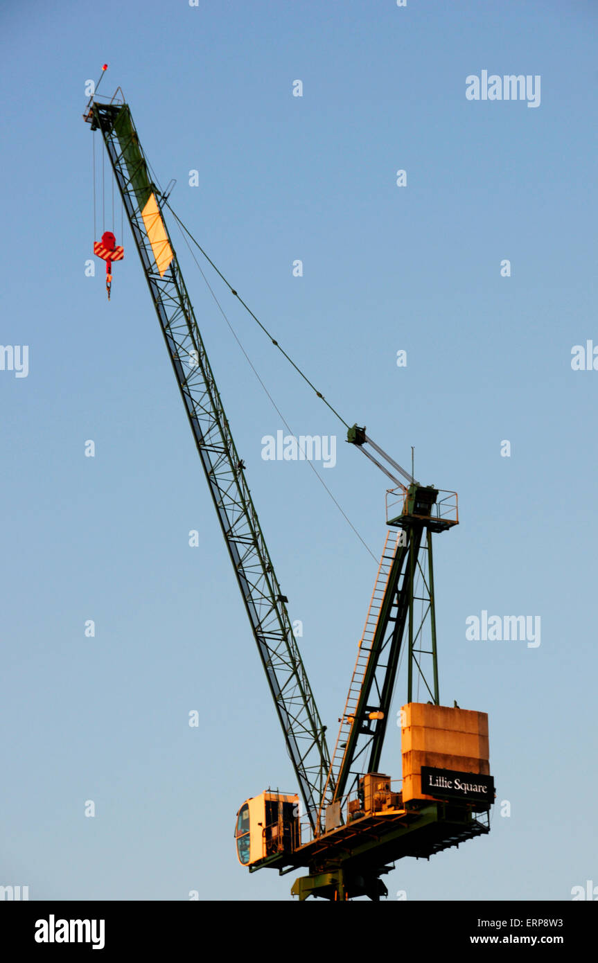 Tall cranes constructions hi-res stock photography and images - Alamy