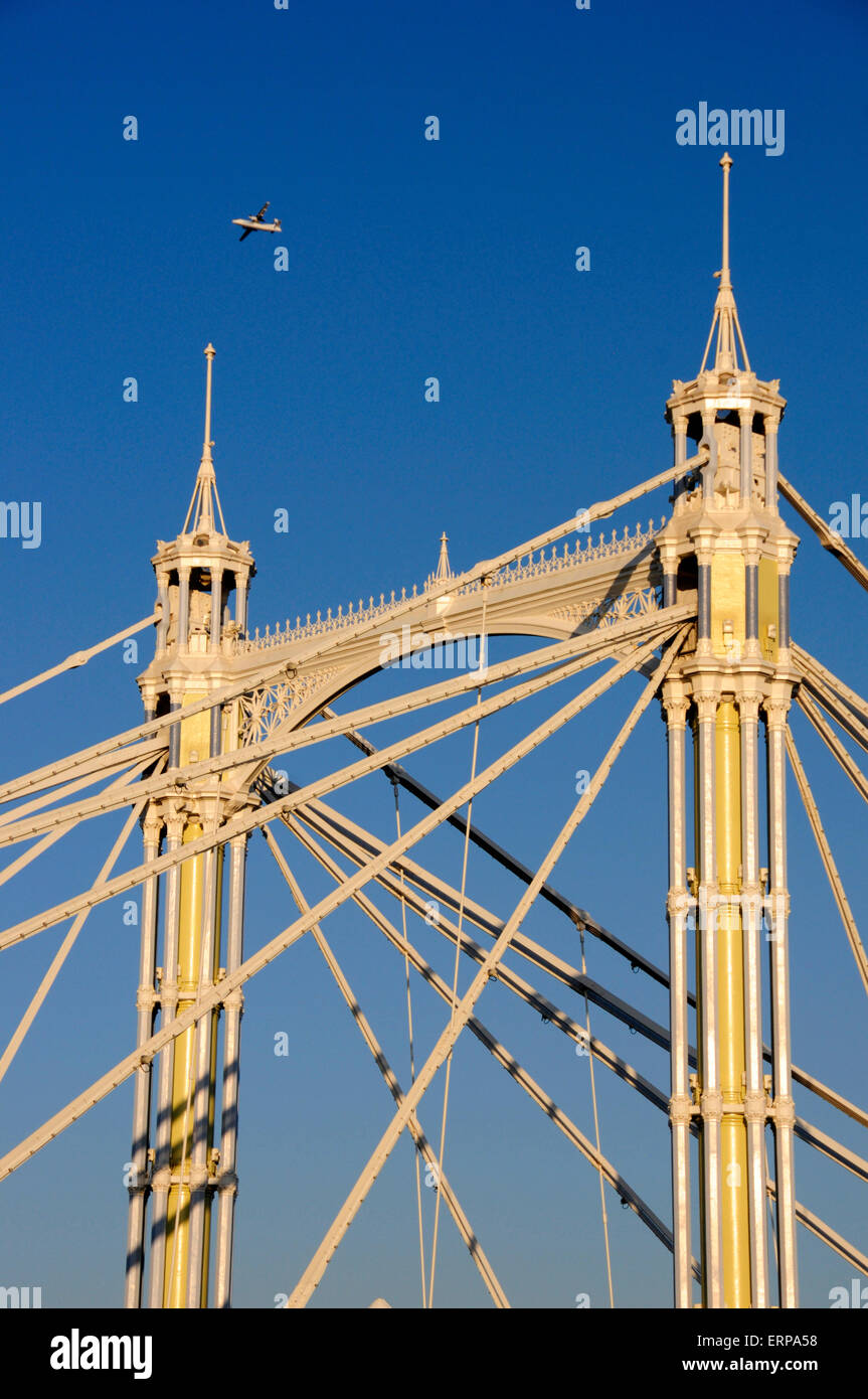 Albert Bridge over the River Thames, London, England Stock Photo - Alamy