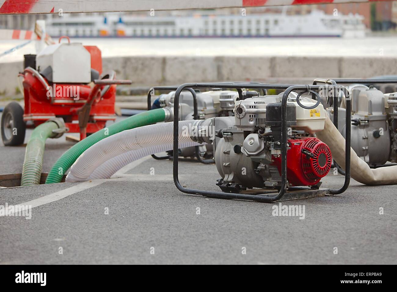 Pump water out of canal hires stock photography and images Alamy