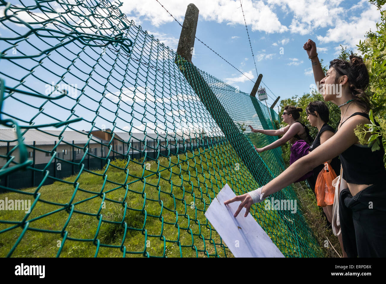 London, UK. 6th June, 2015. Shut Down Yarl’s Wood Detention Centre Protest Credit:  Guy Corbishley/Alamy Live News Stock Photo
