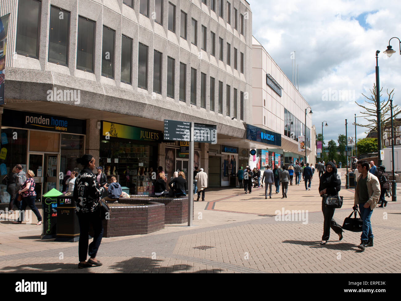 Street, Luton, Bedfordshire, England, UK Stock Photo Alamy