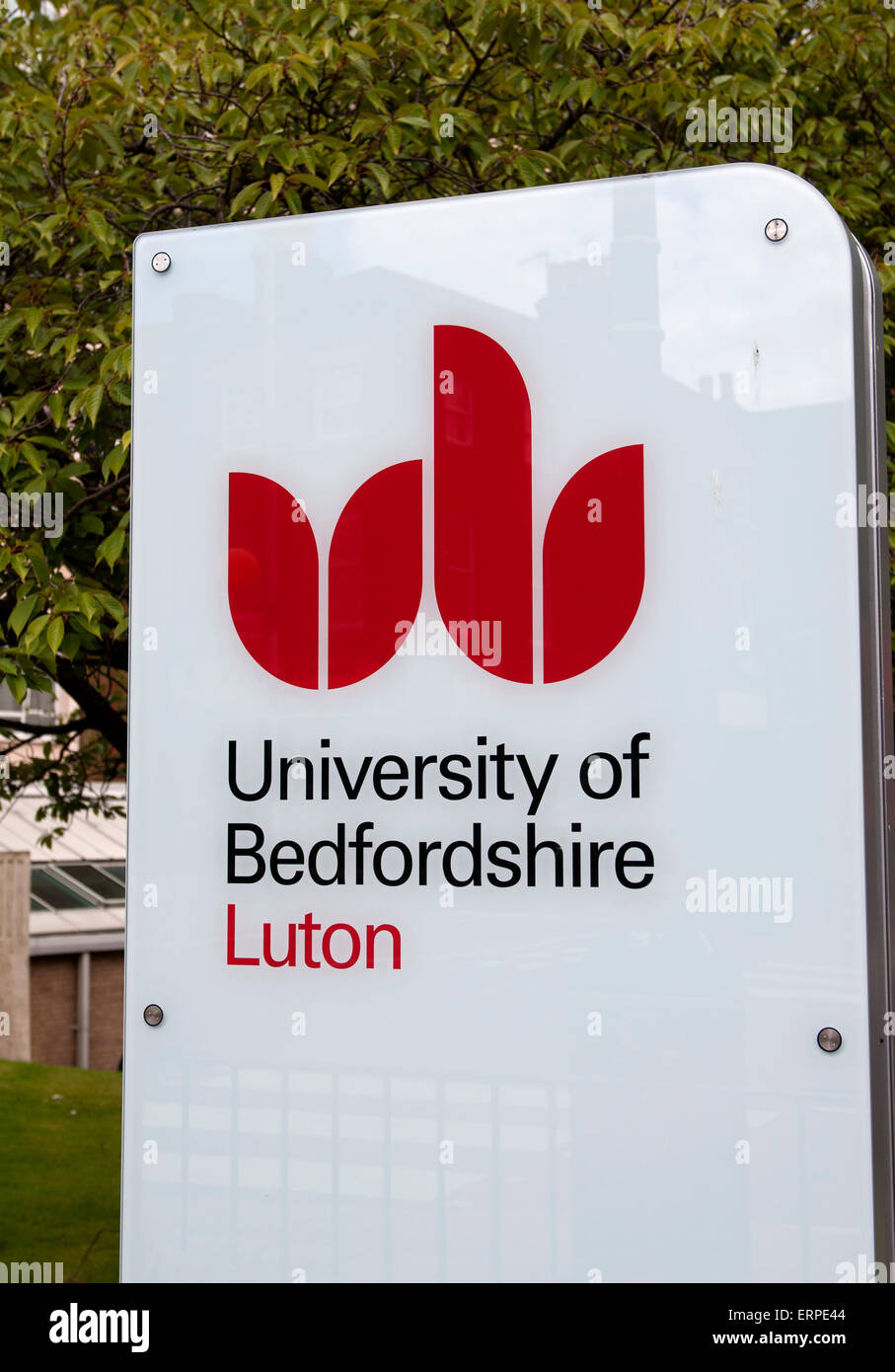 University of Bedfordshire sign, Luton, Bedfordshire, England, UK Stock