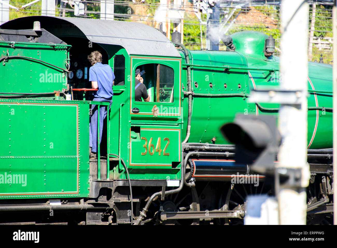 Sydney, Austarlia. 7th June, 2015. The Great Train Race from Central to ...