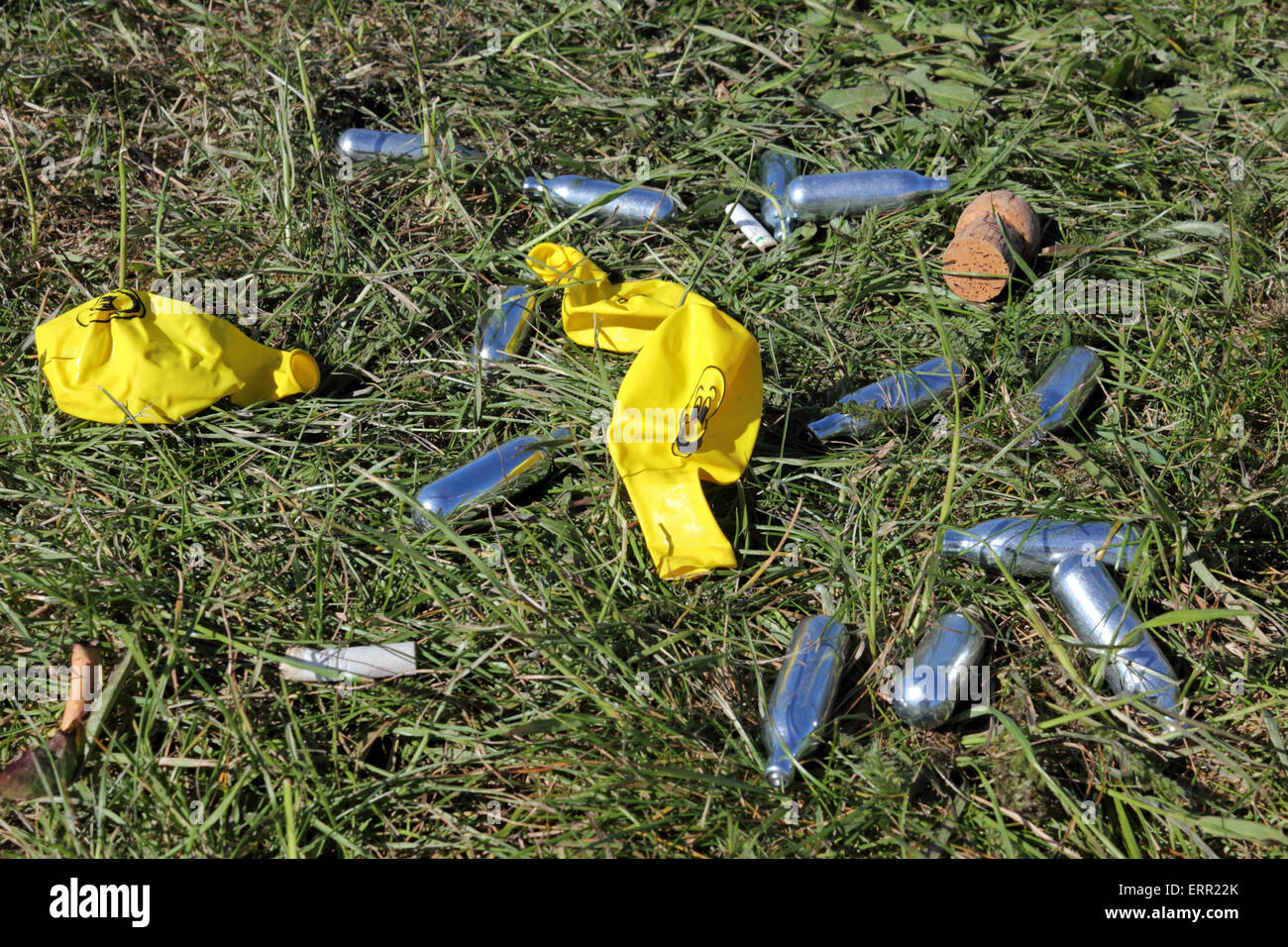 Pile of nitrous oxide canisters hires stock photography and images Alamy