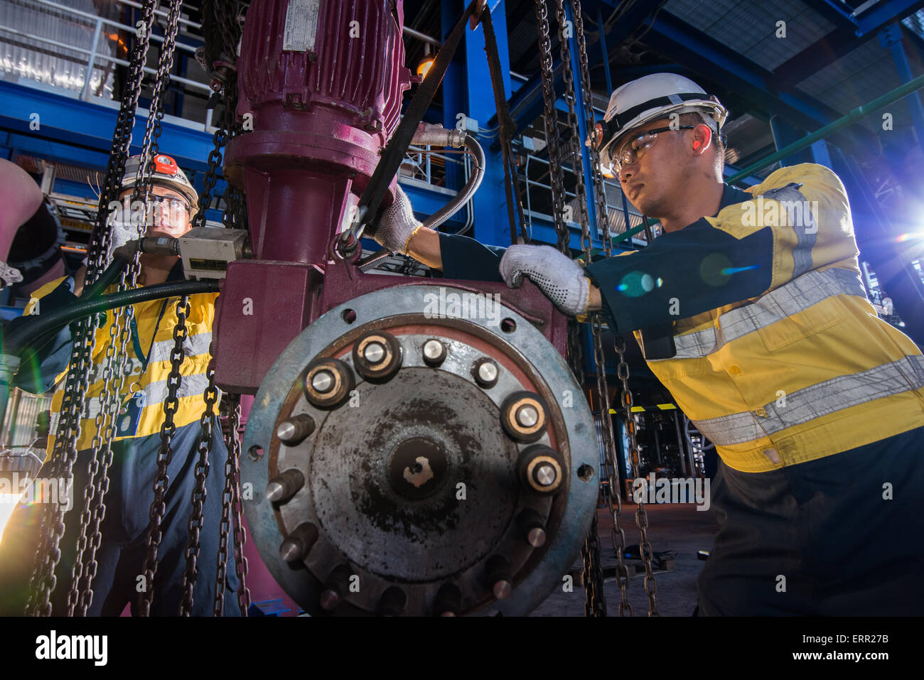 Does repair manangerrs work at power plants