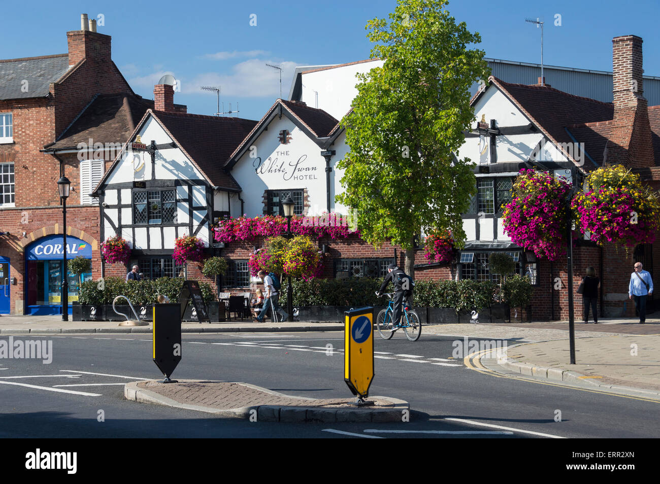 The White Swan Hotel, flower displays,  Stratford-upon-Avon, Warwickshire,  England UK Stock Photo