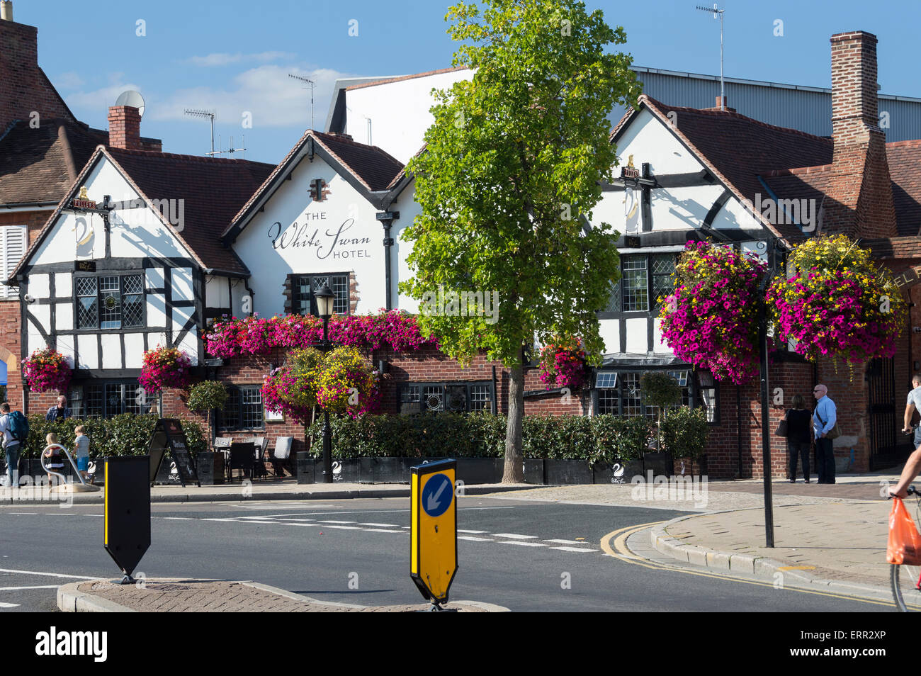 The White Swan Hotel, flower displays,  Stratford-upon-Avon, Warwickshire,  England UK Stock Photo