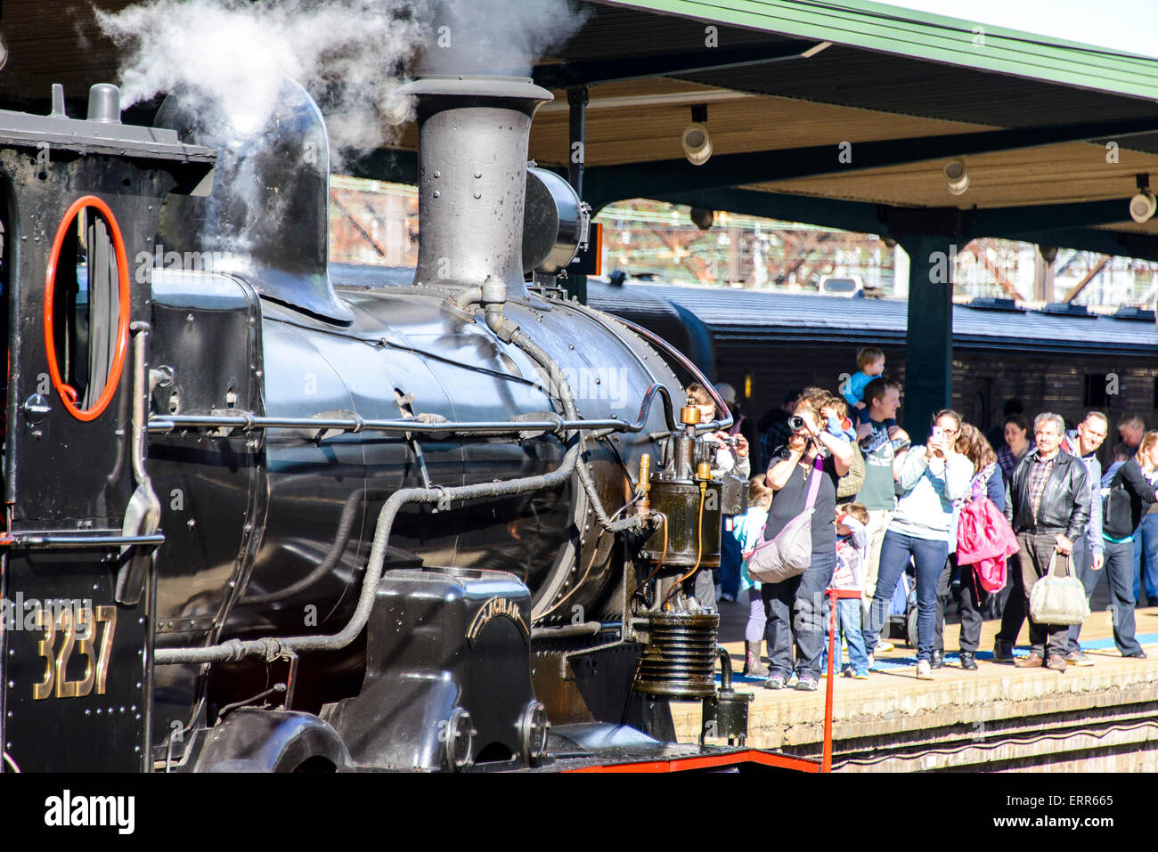Sydney, AUSTRALIA - June 07, 2015: The Great Train Race from Central to ...