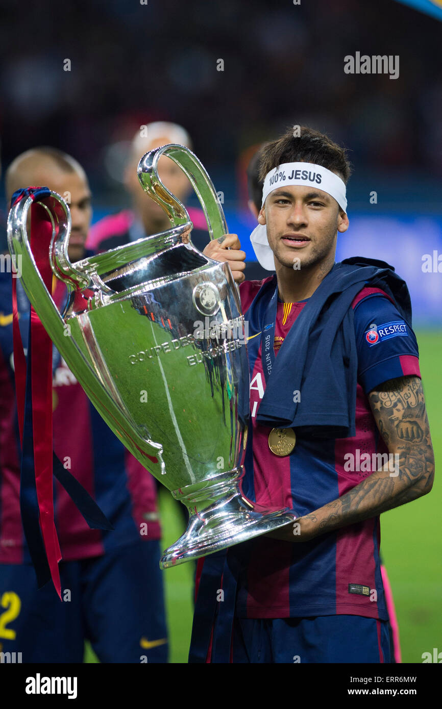 Berlin, Germany. 6th June, 2015. Neymar (Barcelona) Football/Soccer : Neymar  of Barcelona celebrates with the trophy after winning the UEFA Champions  League Final match between Juventus 1-3 FC Barcelona at Olympiastadion in