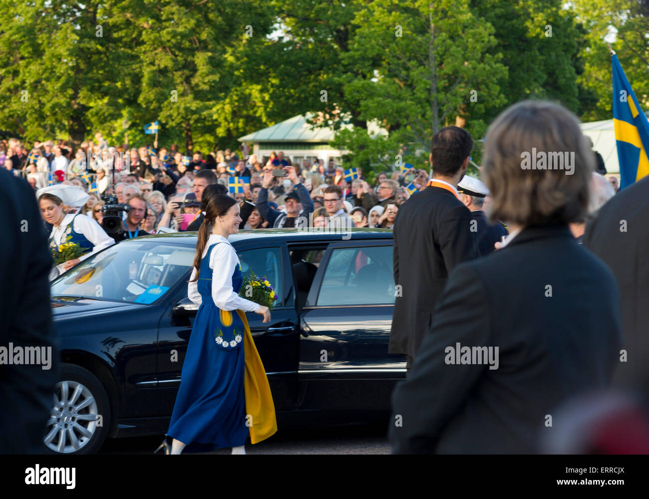 Stockholm, Sweden, 6th June, 2015. The National Day of Sweden. Festivities at Solliden stage, Stockholm, in the presence of the Royal Family. Miss Sofia Hellqvist, future Princess of Sweden leaving the ceremony together with Princess Madelaine. Credit:  Barbro Bergfeldt/Alamy Live News Stock Photo