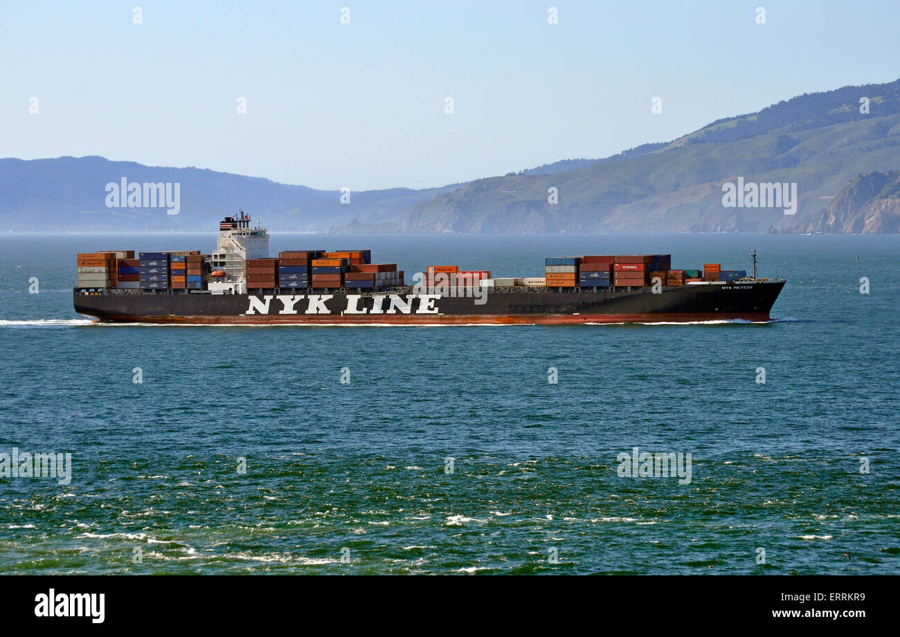 Container ship sails into San Francisco Bay Stock Photo