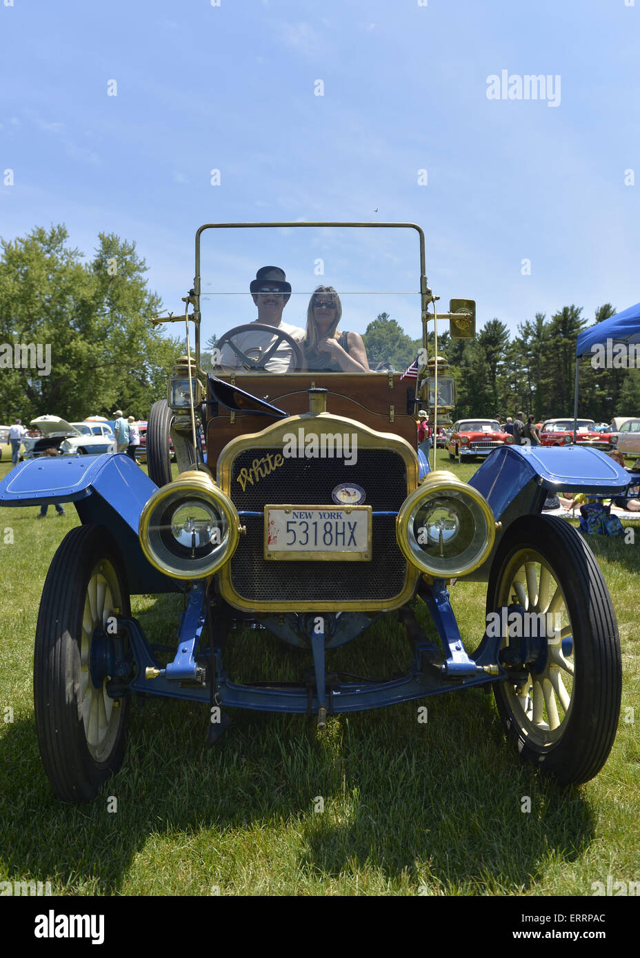 Old Westbury, New York, USA. 7th June, 2015. SAM GRECO and LAURA GRECO