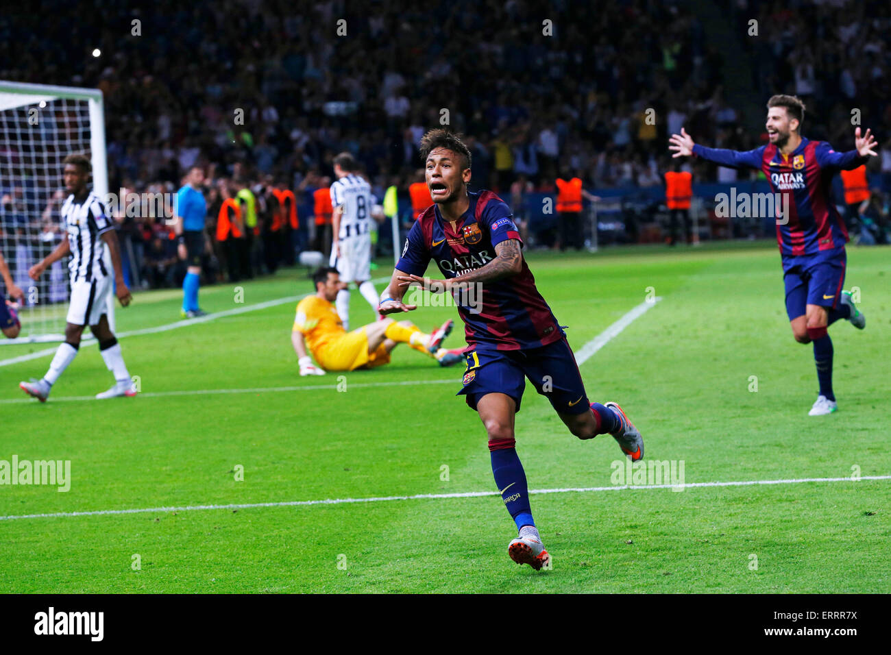 Neymar 2015 champions league hi-res stock photography and images - Alamy