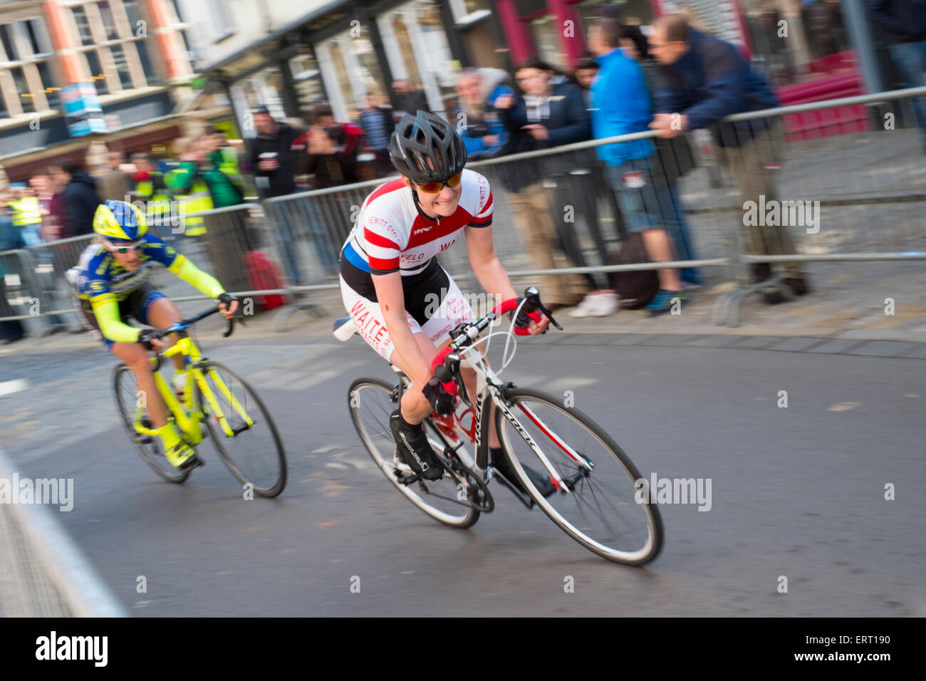Cyclists in high street hi-res stock photography and images - Alamy