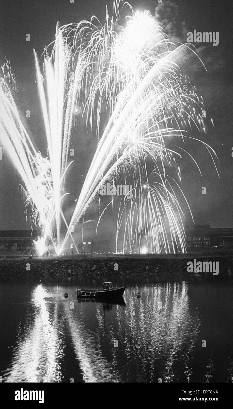 Fireworks from the Stockton annual firework display reflected in the river. 4th November 1983 Stock Photo