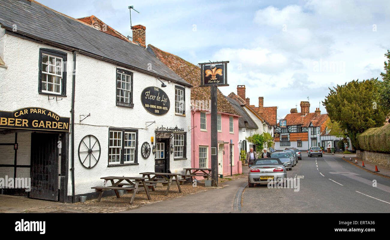 The 16thcentury FleurDeLys Inn, situated along the High Street