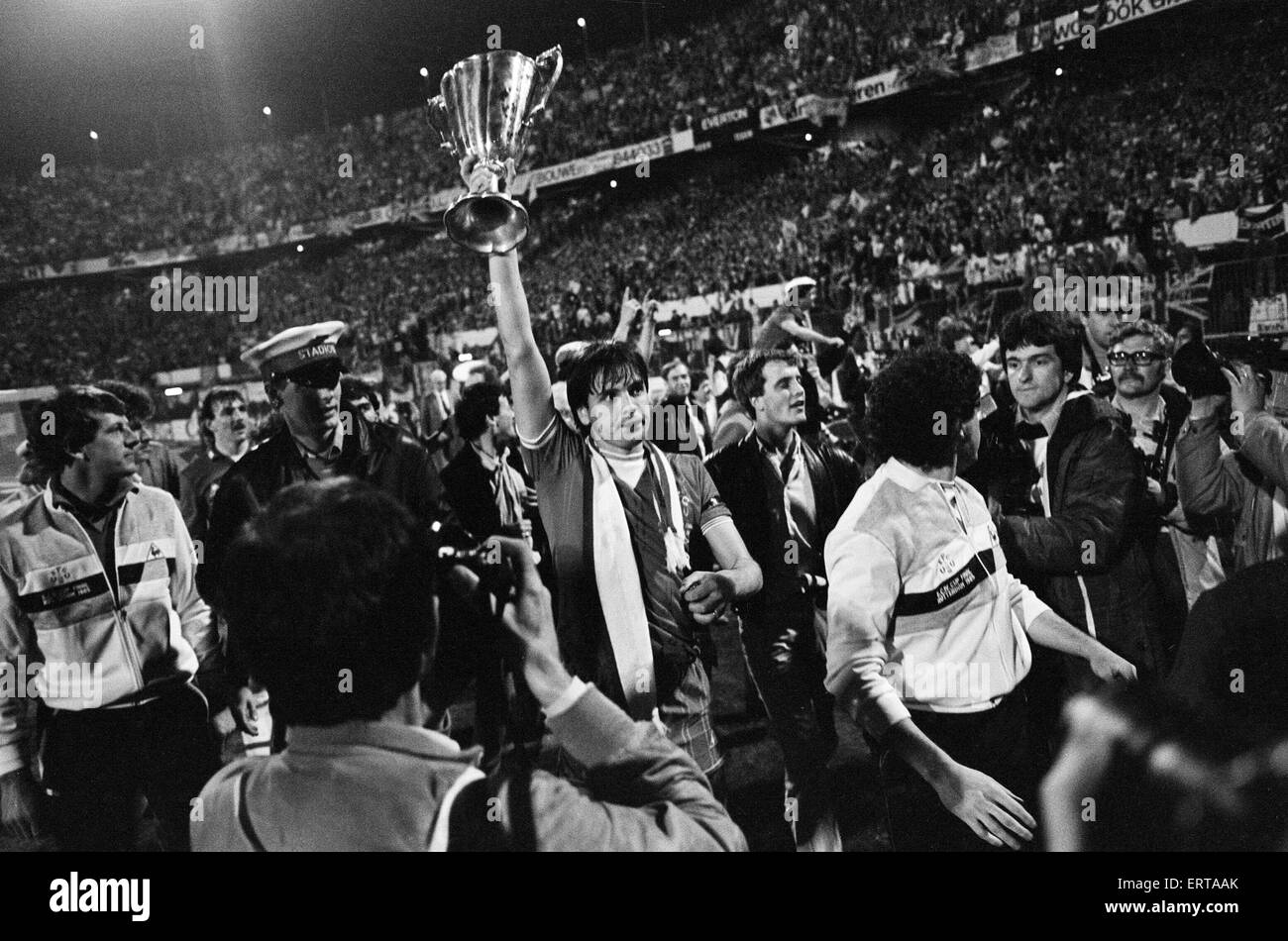 Everton 1985 sharp hires stock photography and images Alamy