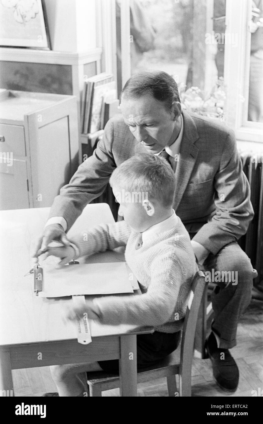 Frank Sinatra, visits the Sunshine Home for Blind Babies and Children at Northwood, Middlesex, Friday 1st June 1962. Stock Photo