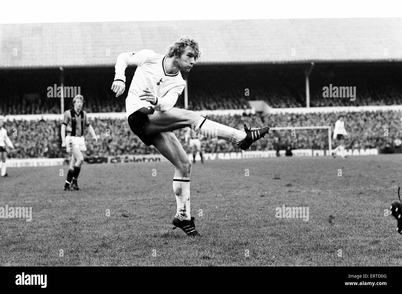 Tottenham Hotspur 2-0 Hull City, FA Fourth Round match at White Hart Lane, Saturday 24th January 1981. Steve Archibald Stock Photo