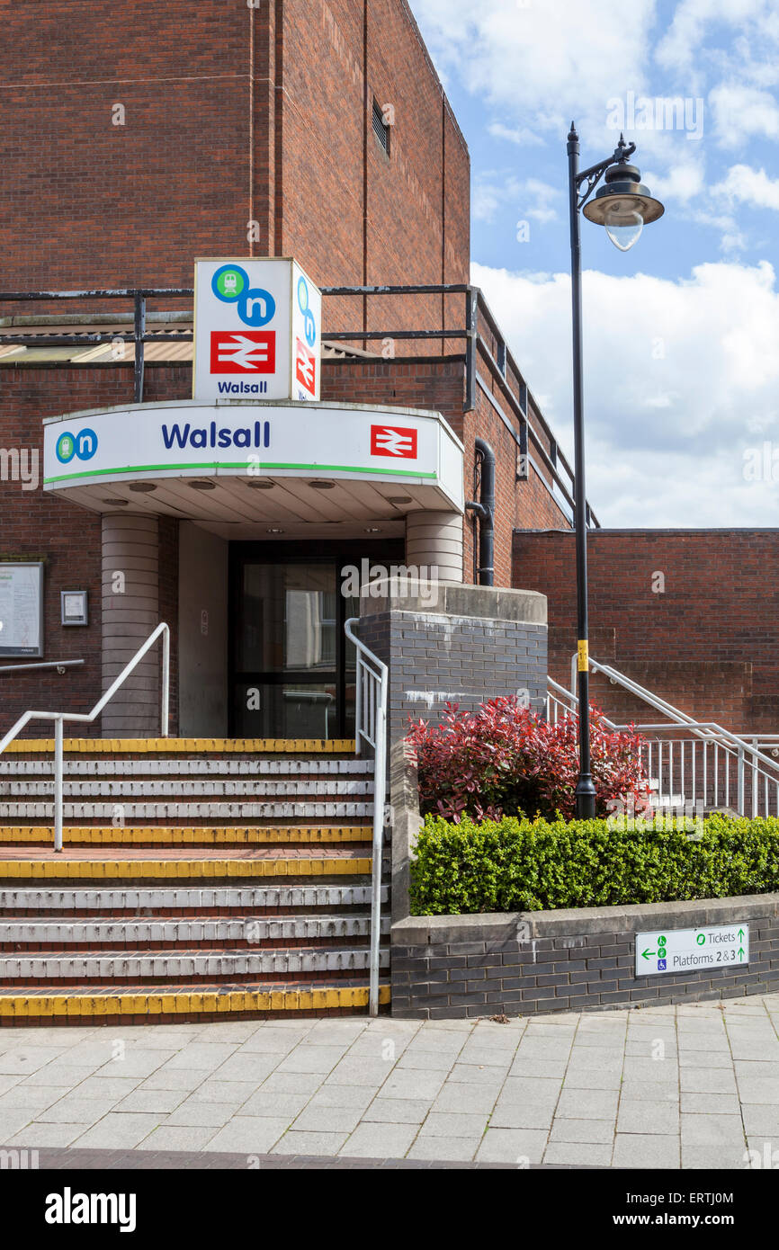 Walsall Railway Station entrance, Walsall, West Midlands, England, UK Stock Photo Alamy