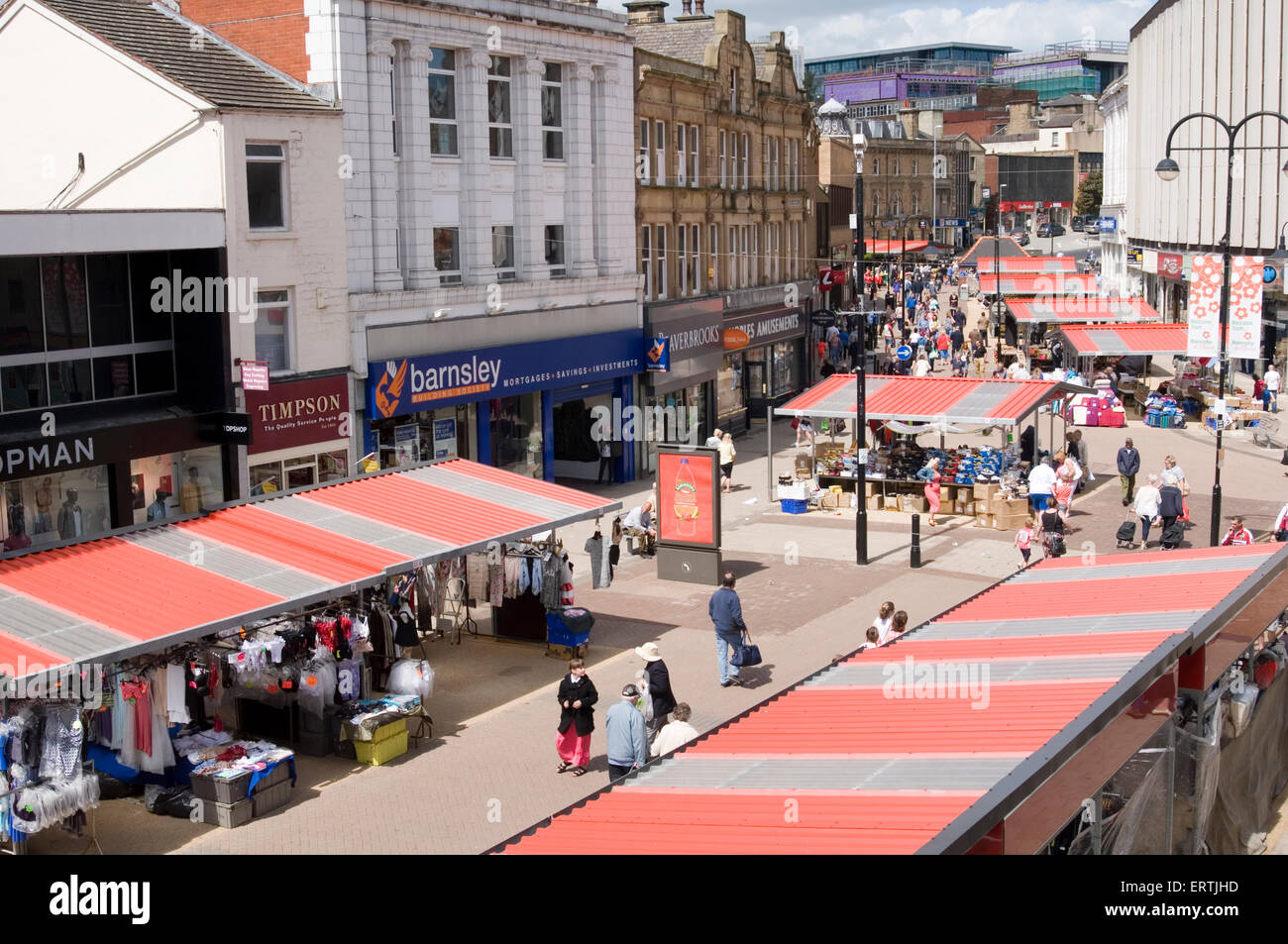 busy highstreet uk street high scene shoppers shopping shops shop retail streets highstreets barnsley South Yorkshire price inde Stock Photo