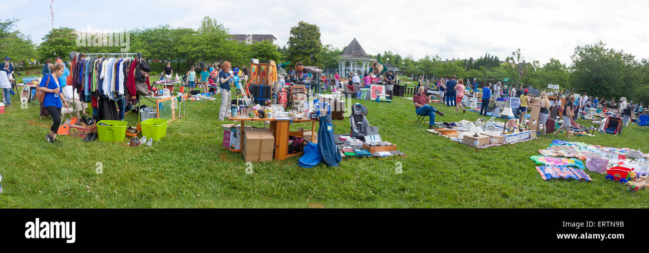 Community Yard Sale Stock Photo Alamy