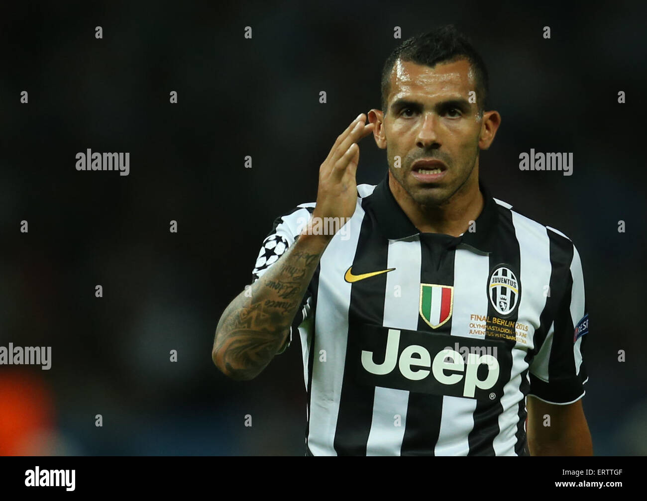 carlos tevez juventus jersey